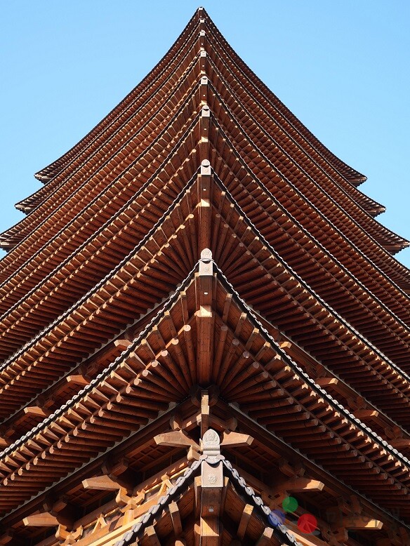 한국 체류 중 자비에르 살몽(Xavier Salmon)이 직접 촬영한 서울과 경주의 풍경, 한옥과 사찰의 건축미